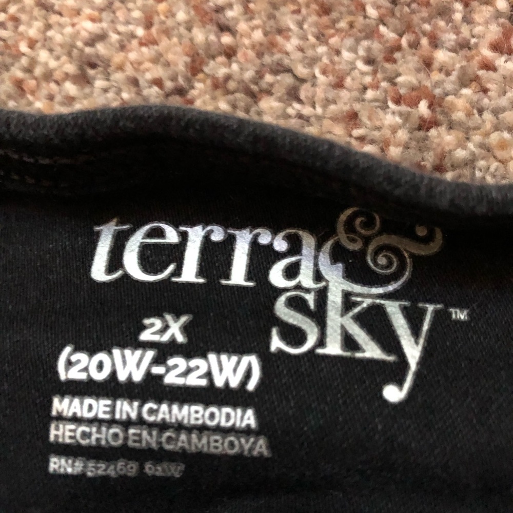 Plus Size Jeans - Picture 2 of 2